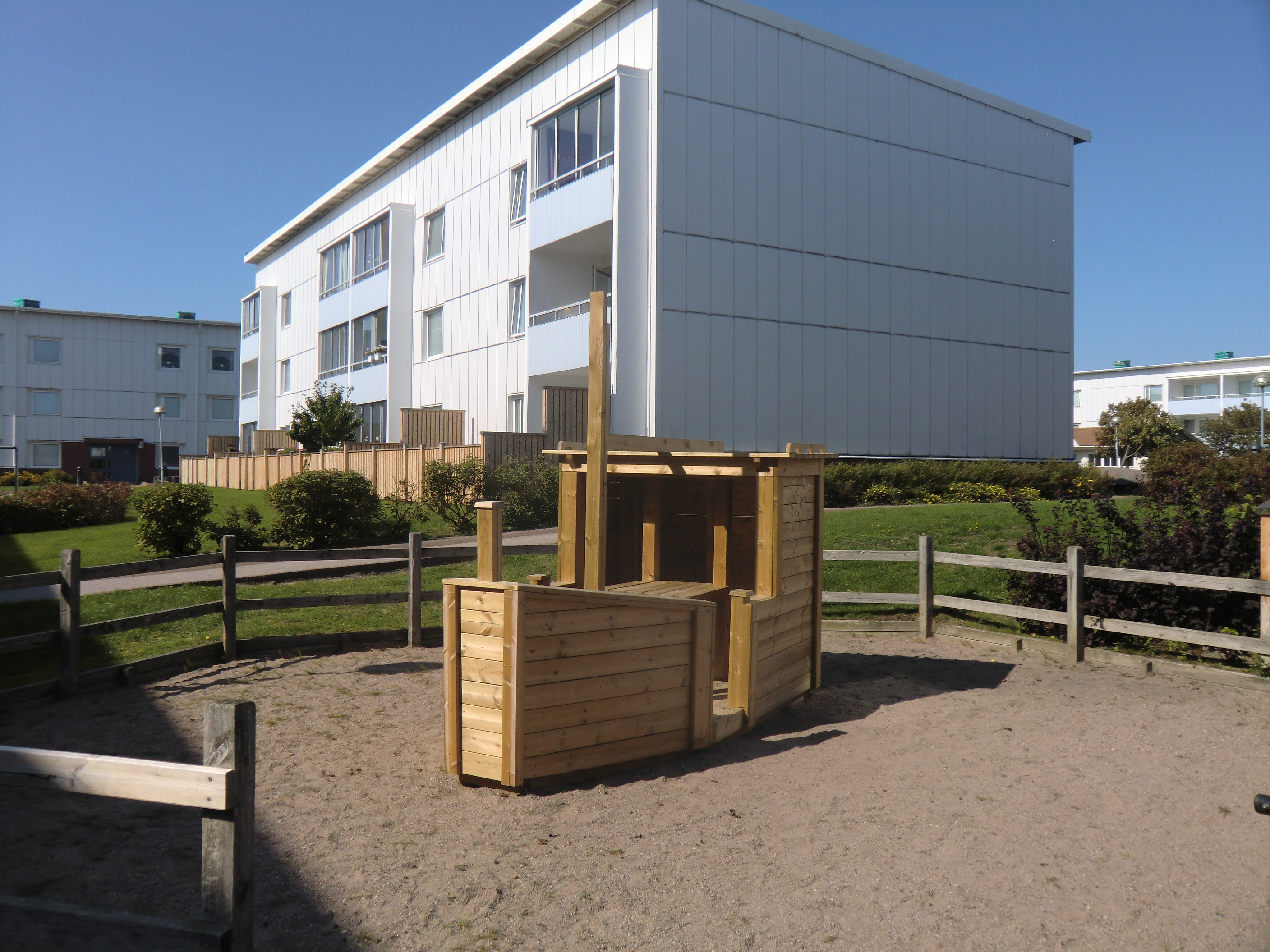 Badhusberget 12 B, 453 32, LYSEKIL 3